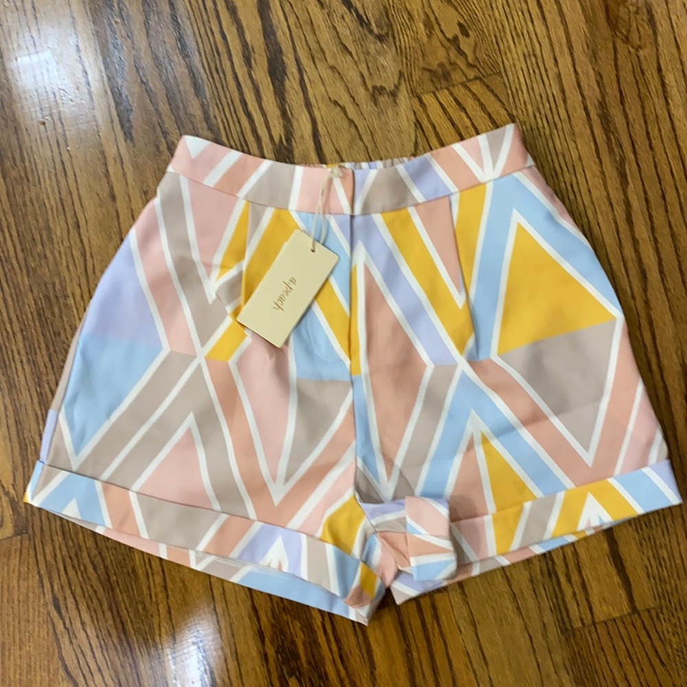 NWT a.peach shorts Size S